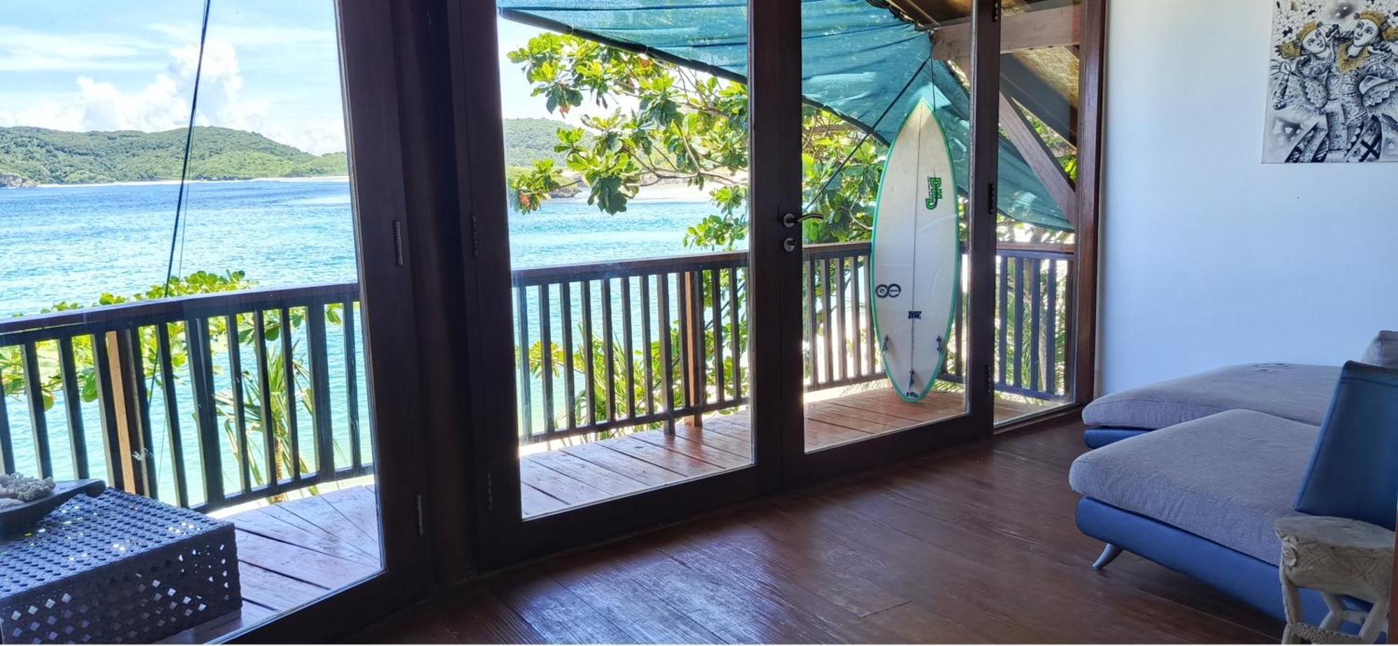 Castaway Surf Retreat 1 Hotel Sekongkang Exterior photo